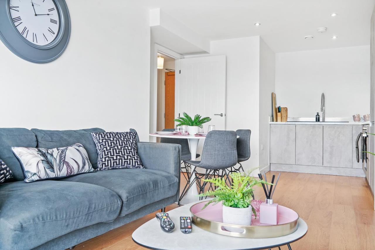 Stunning 2 Bedroom Apartment Leeds  Luaran gambar