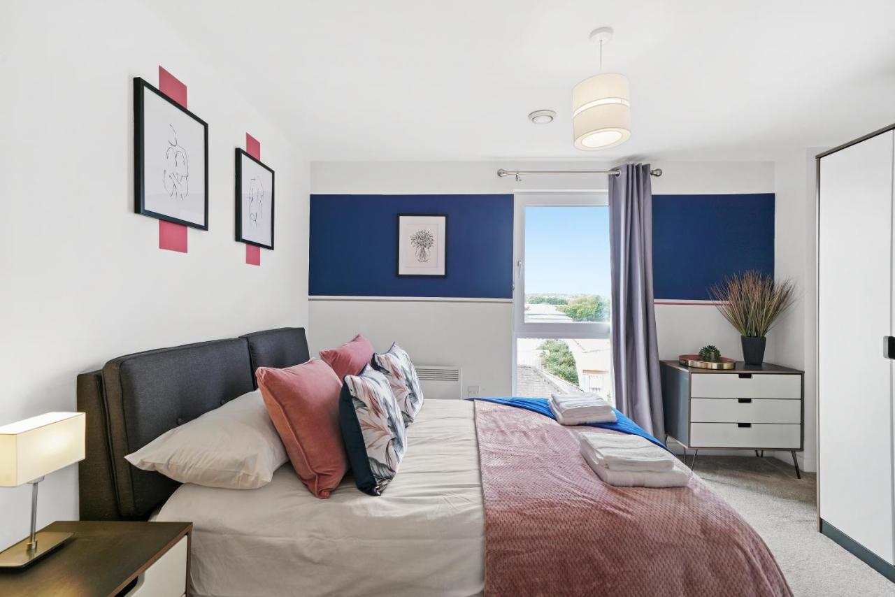 Stunning 2 Bedroom Apartment Leeds  Luaran gambar